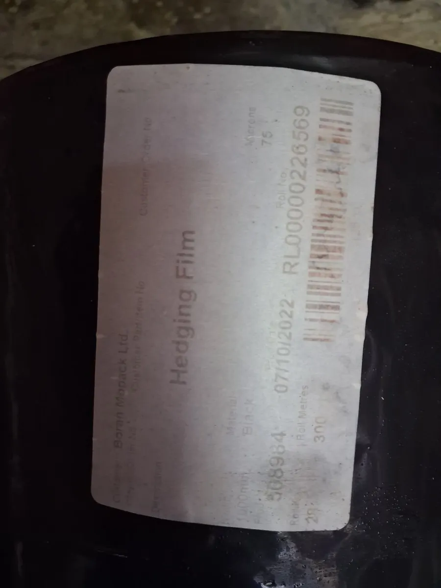 Hedge weed barrier - Image 2