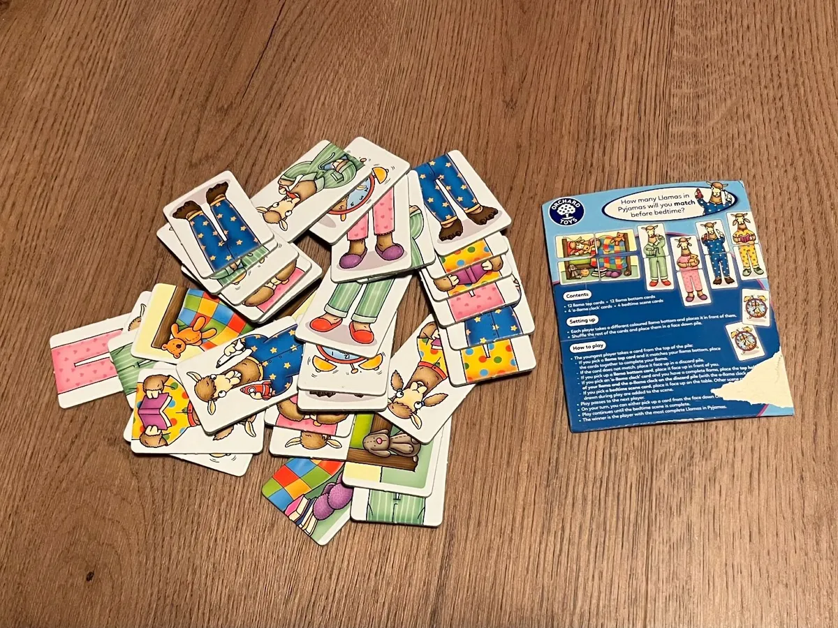 Llamas in Pyjamas Card Game