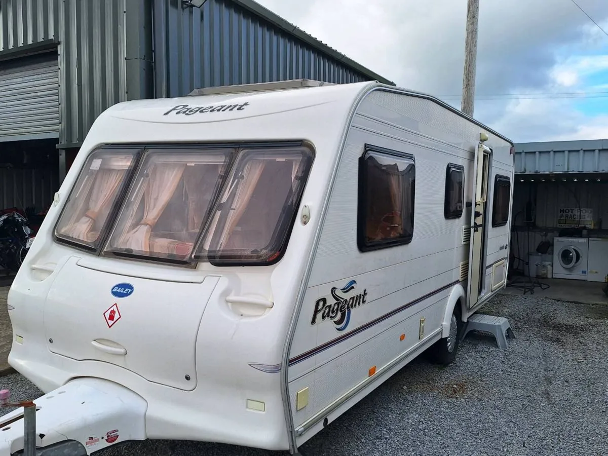 Bailey Pagent - Image 3