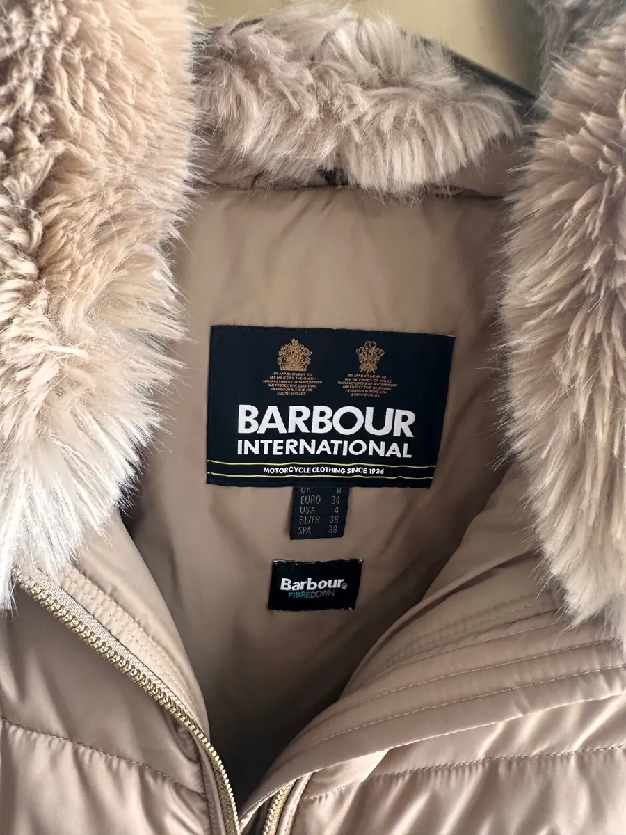 Women’s Barbour Quilted Jacket - Image 2