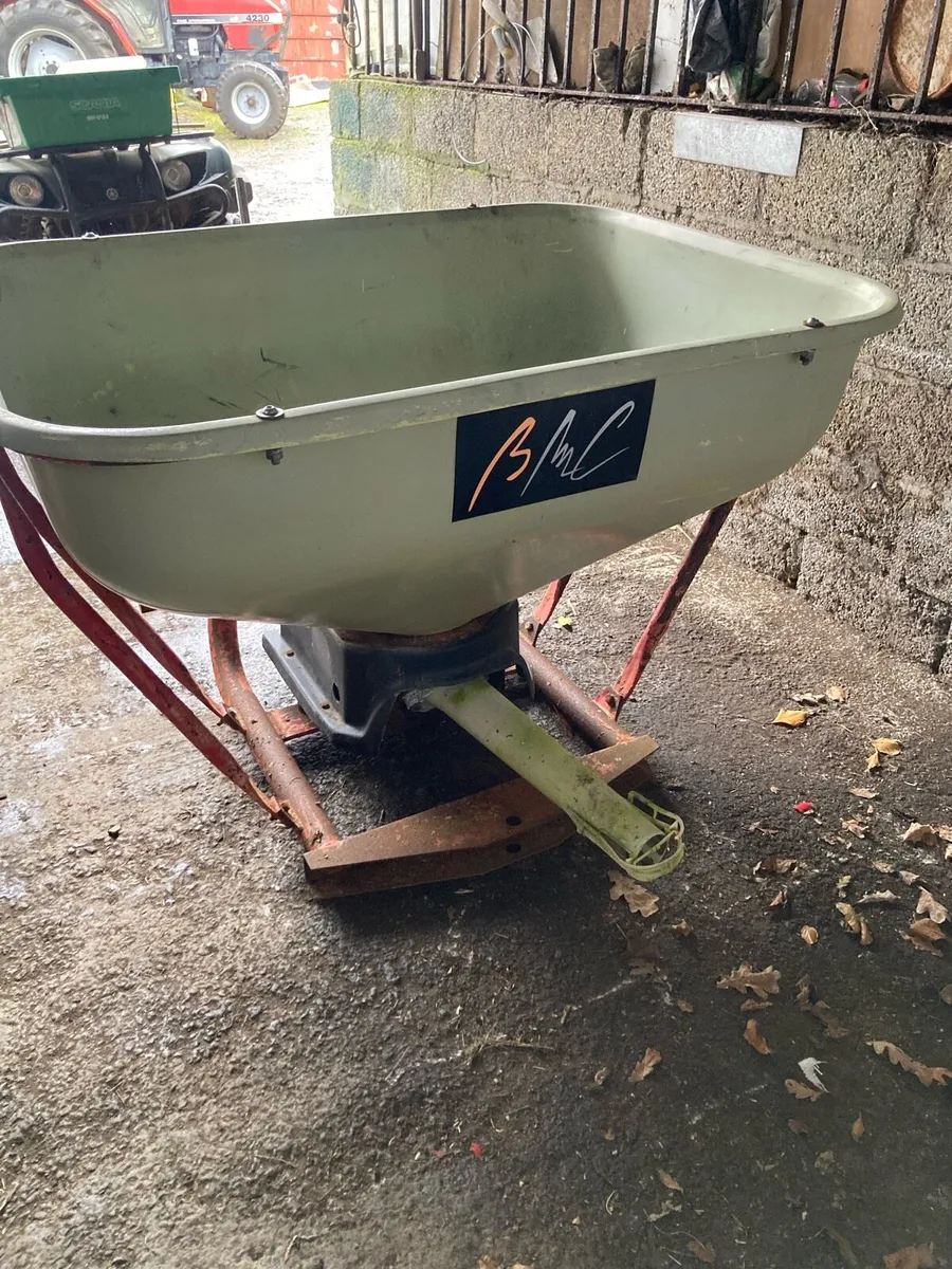 600kg bmc fertiliser spreader - Image 1
