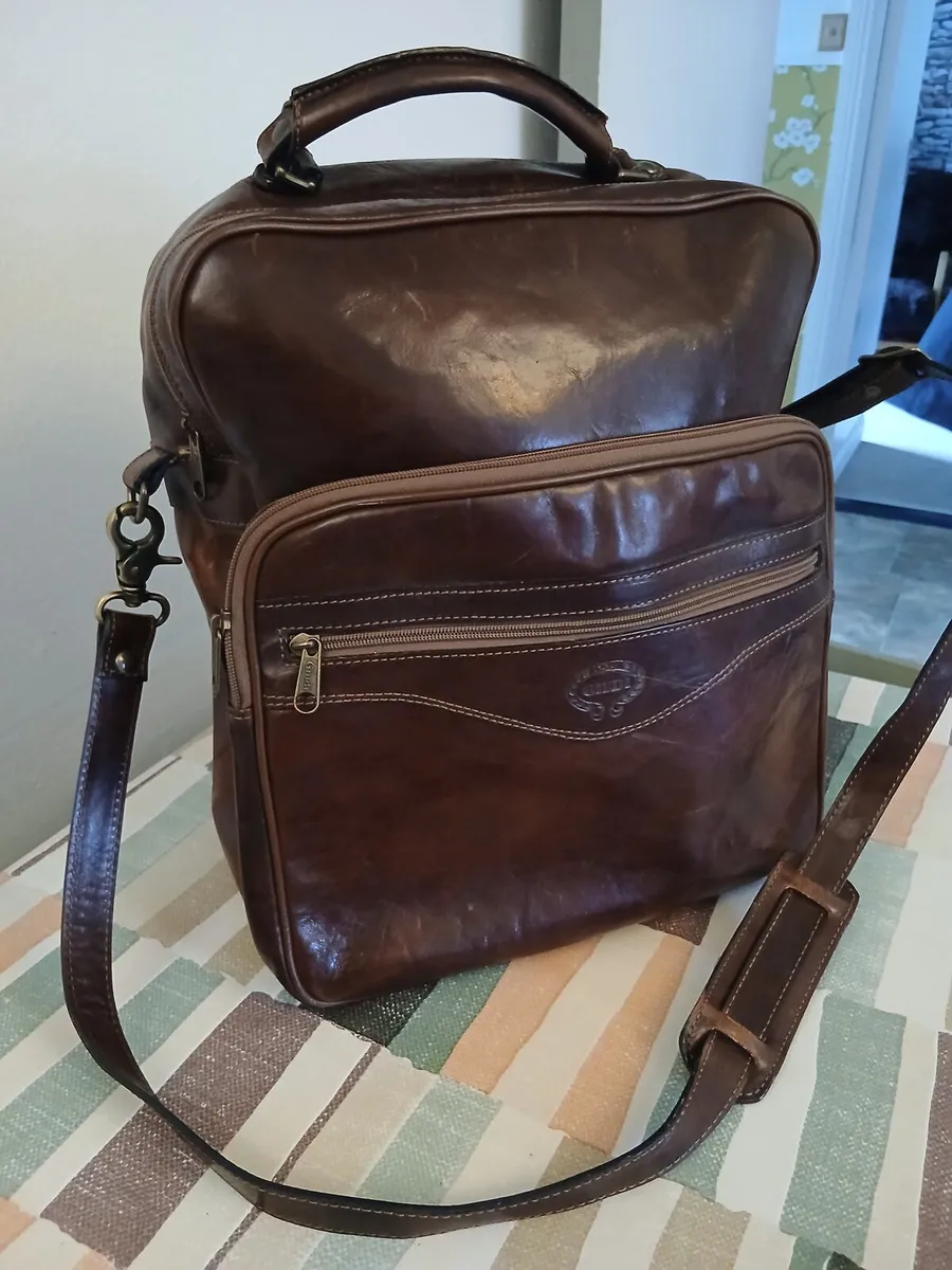 Vintage GIUDI Italian Leather Travel/Sacthel Bag - Image 1