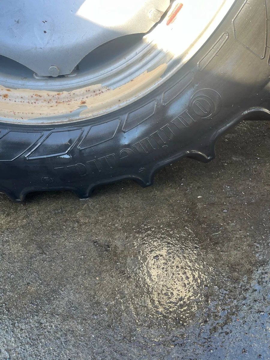 540/65R38 - Image 4