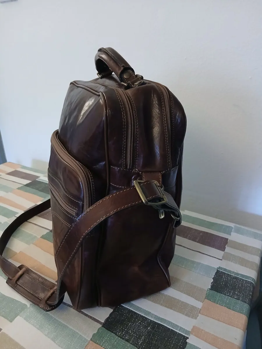 Vintage GIUDI Italian Leather Travel/Sacthel Bag - Image 3