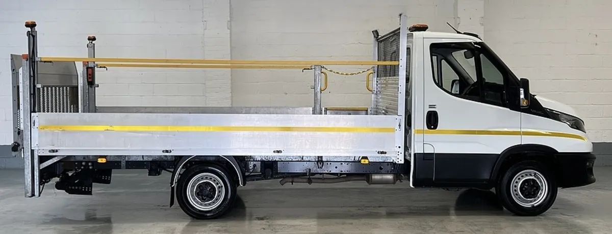 2023 Iveco Daily Dropside Van - Image 1