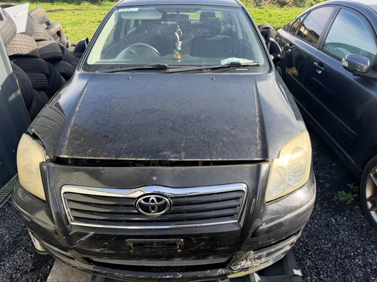 Toyota Avensis 1.6 petrol - Image 1