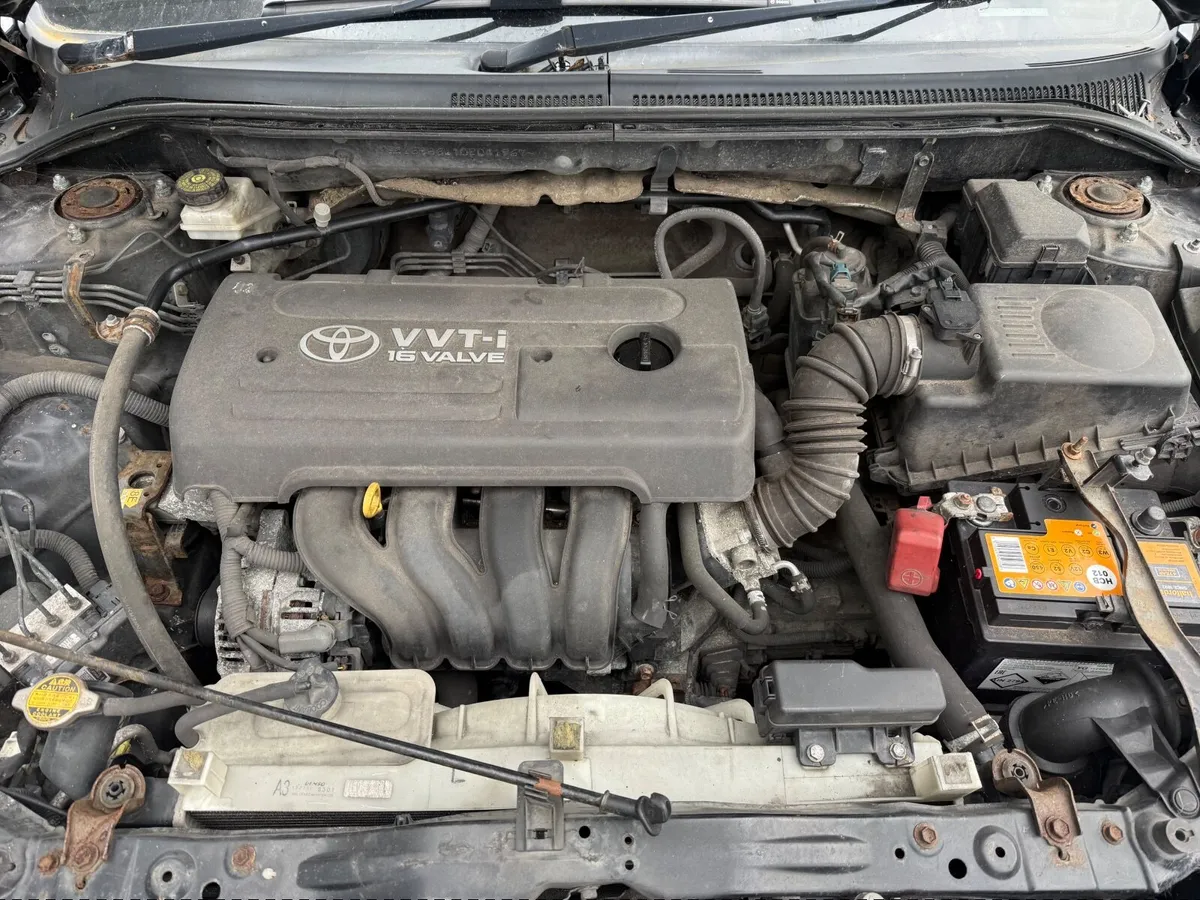 Toyota Avensis 1.6 petrol - Image 3