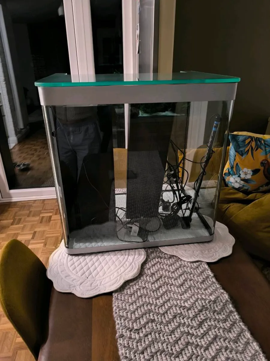 Fluval fishtank - Image 4