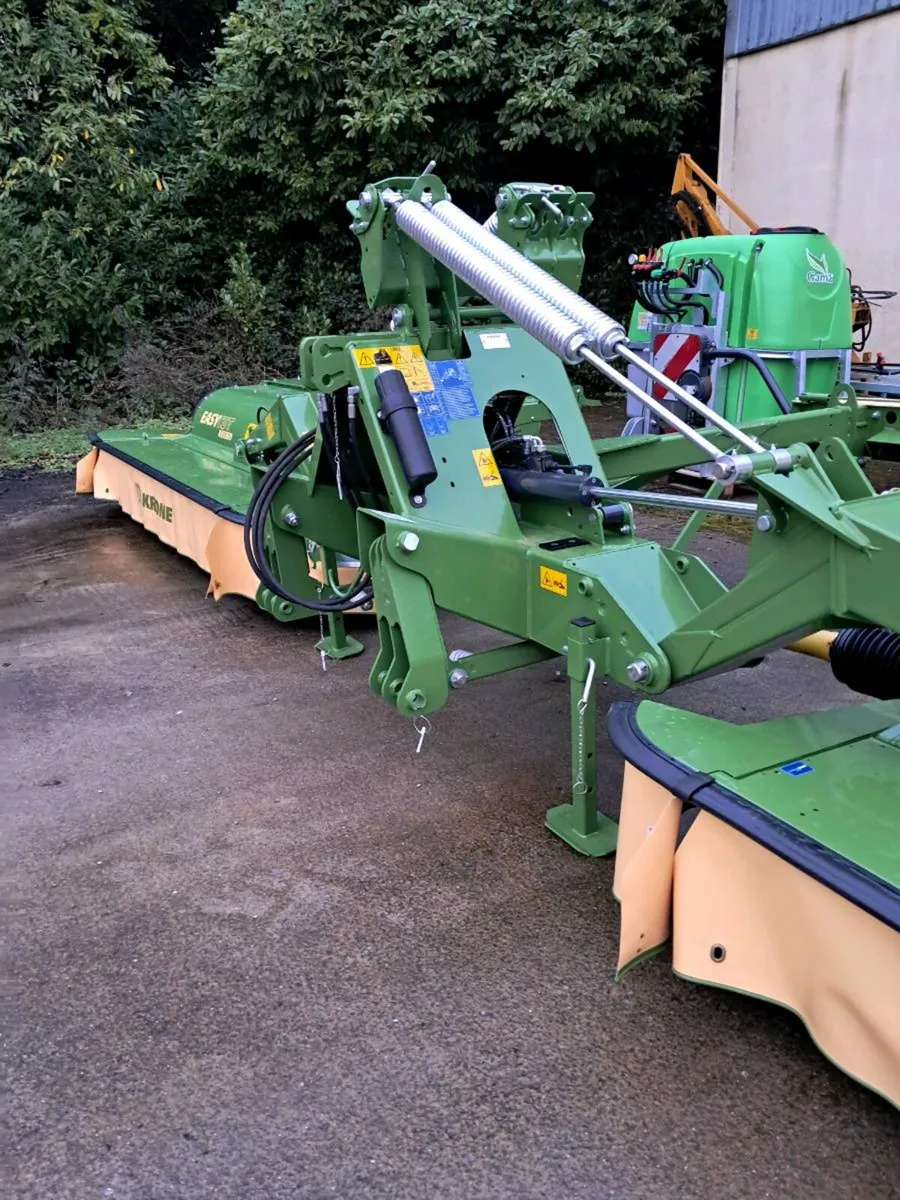 New Krone B870 Combination Mower - Image 2