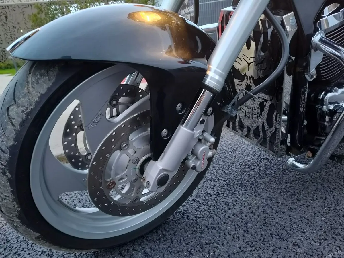 Suzuki Intruder Boulevard 2011 €€ 7000 €€ - Image 3