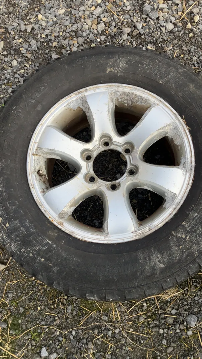 Toyota Land Cruiser wheel - Image 1
