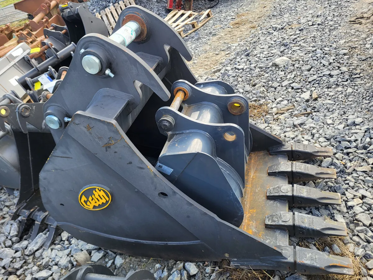 New 3ft Geith 80mm pin digging bucket - Image 1