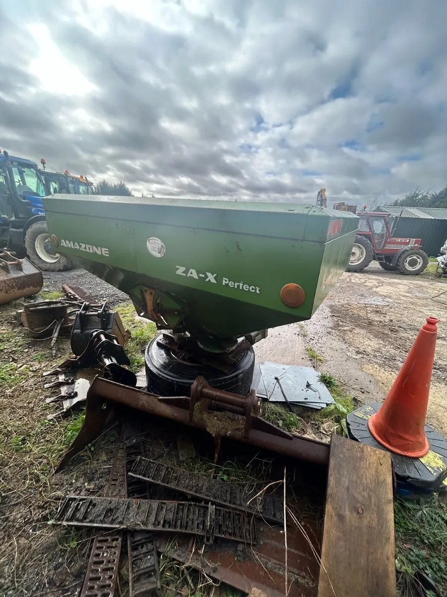 Amazone fertiliser - Image 4