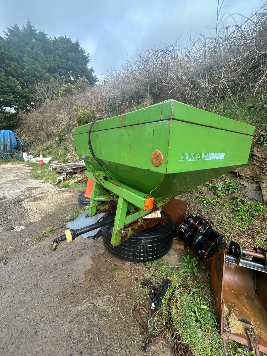 Amazone fertiliser - Image 2