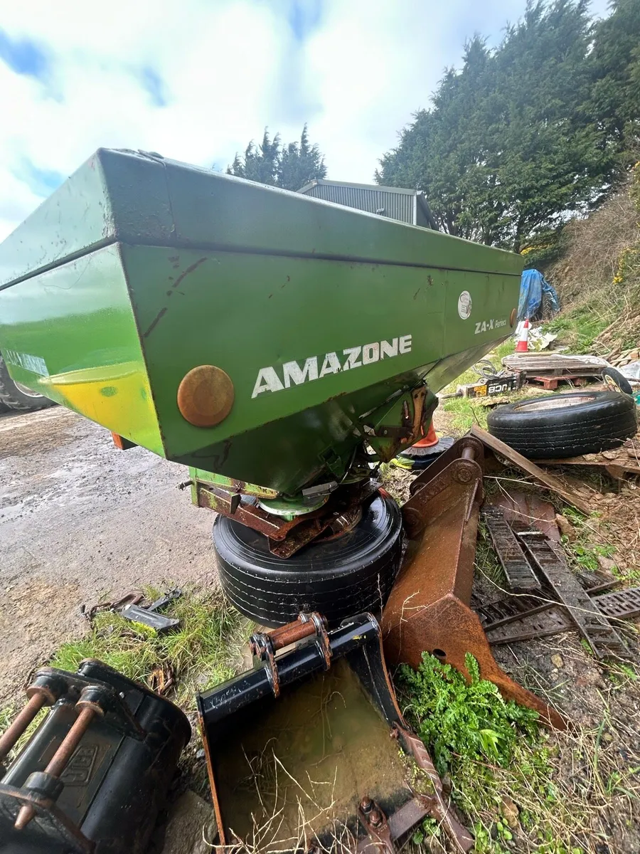 Amazone fertiliser - Image 3