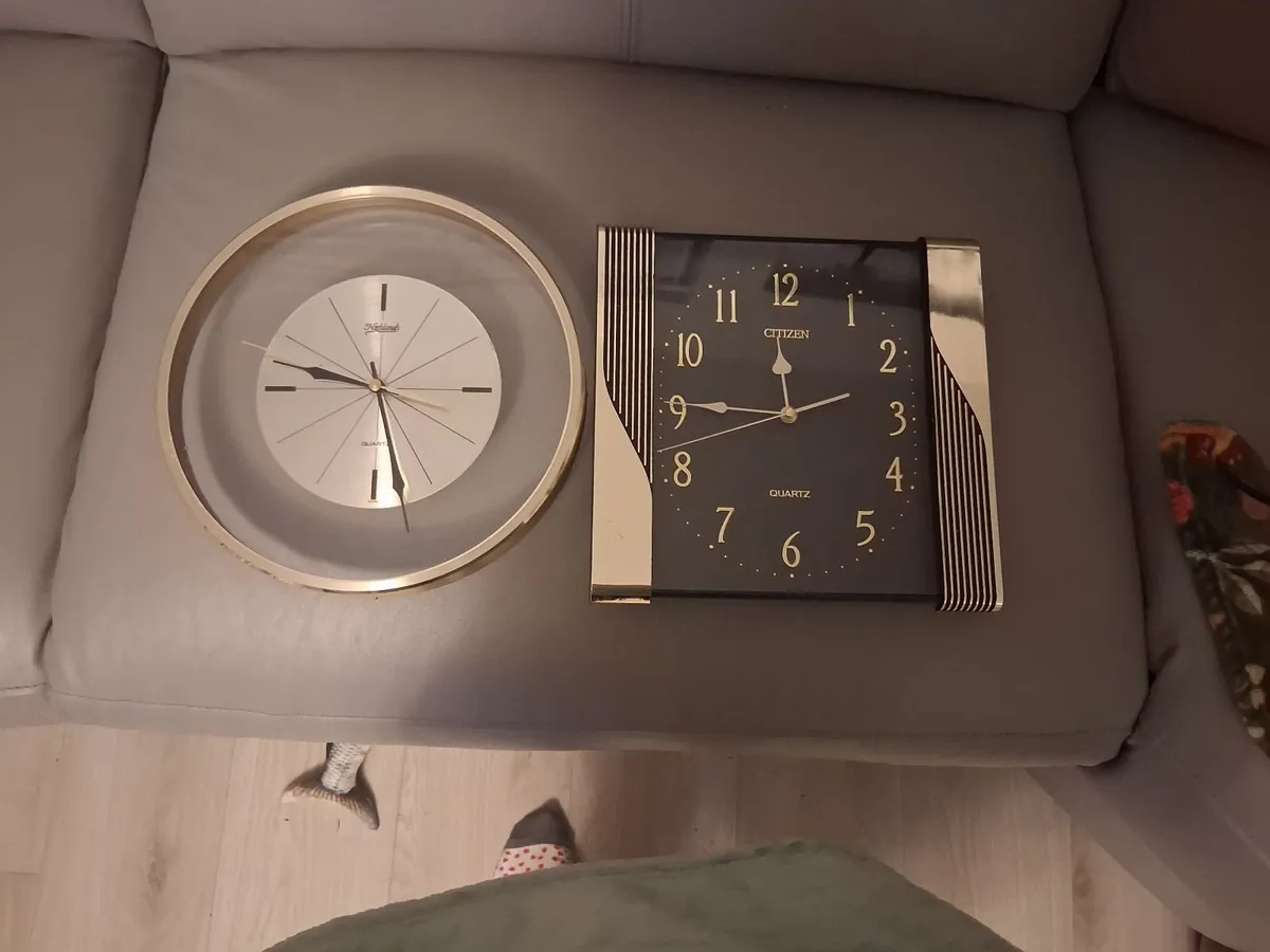 clocks x 2 - Image 1
