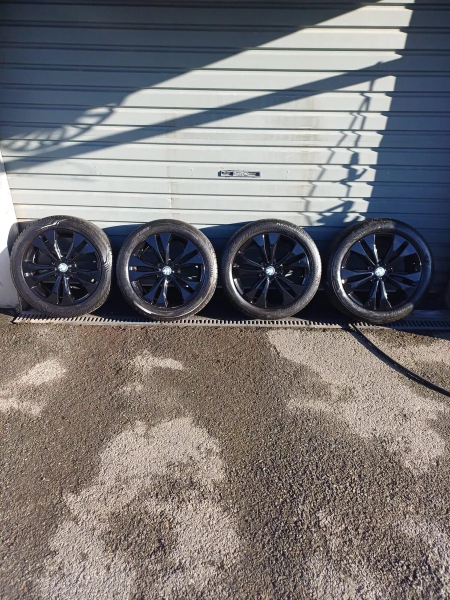 2 sets of bmw alloys - Image 4