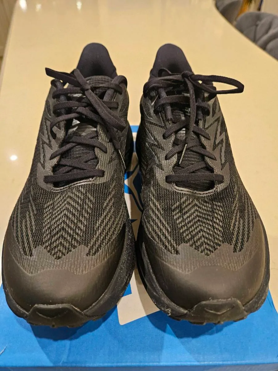 Hoka Challengers 8 GTX Wide - Image 2