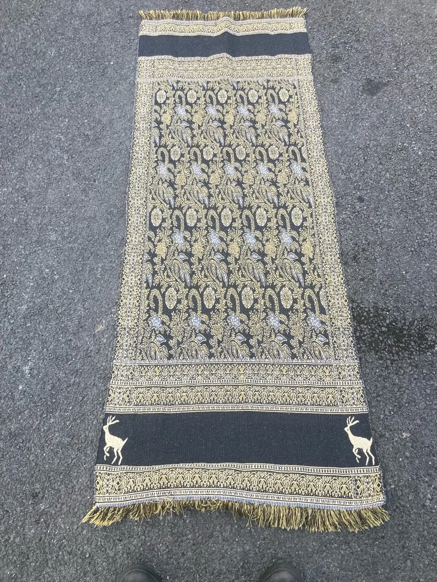 Egyptian shawl free postage - Image 1