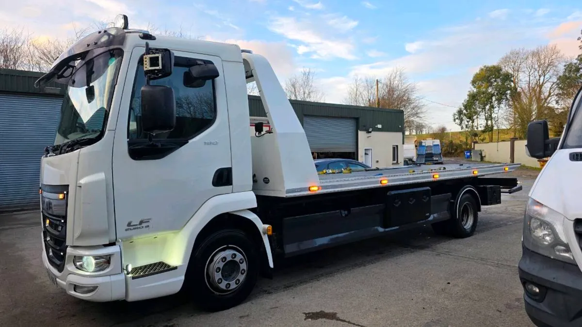 2015 DAF LF45 10T TILT AND SLIDE - Image 2