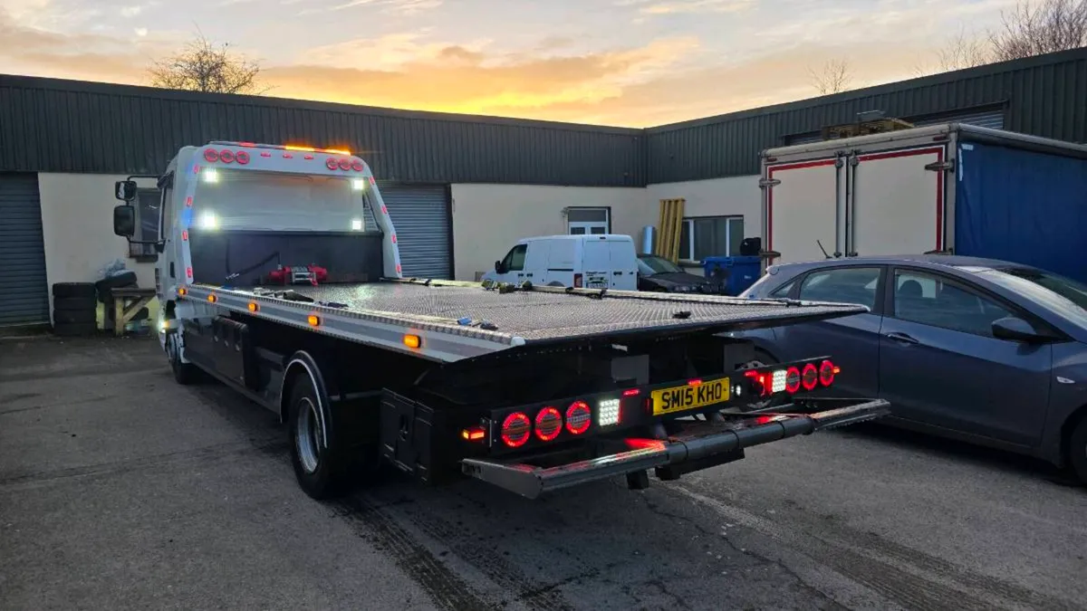 2015 DAF LF45 10T TILT AND SLIDE - Image 4