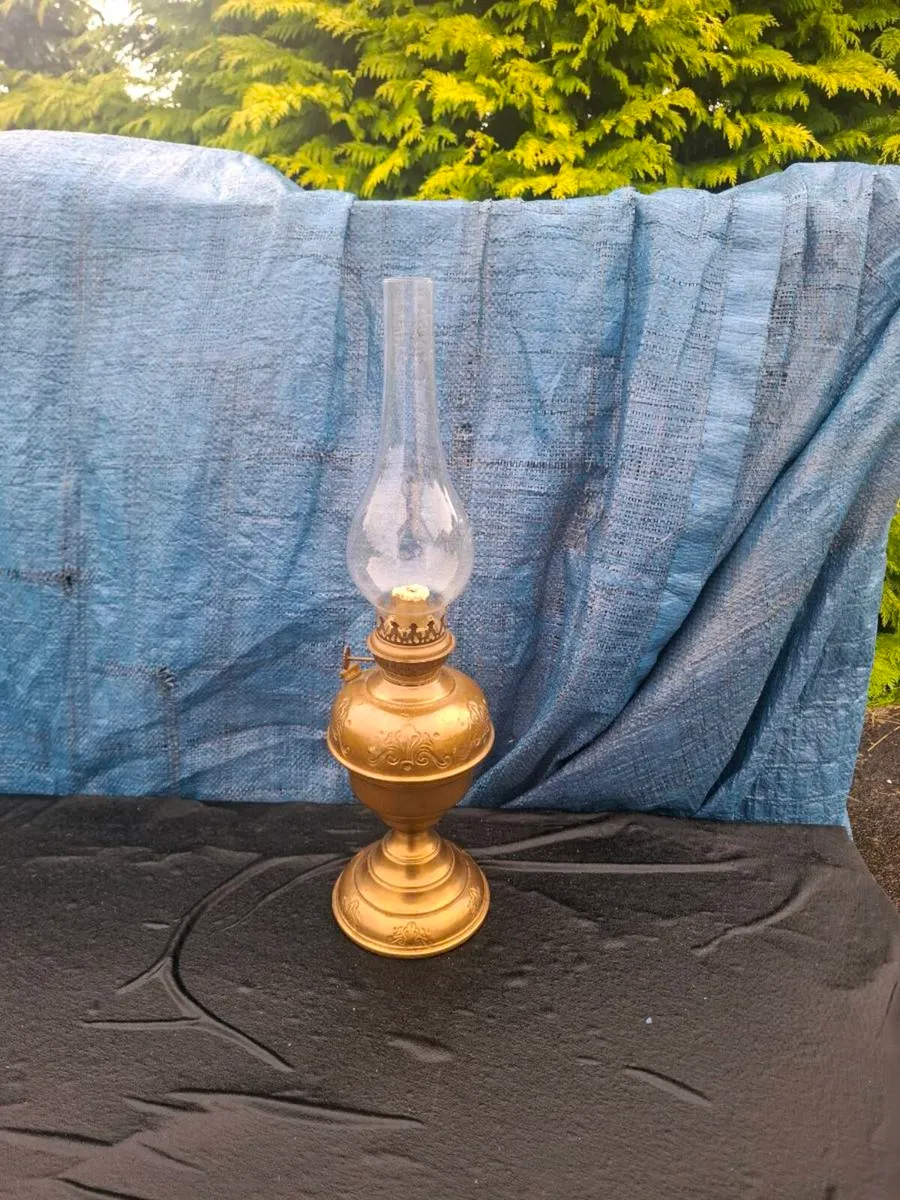 Brass oil lamp - Image 1
