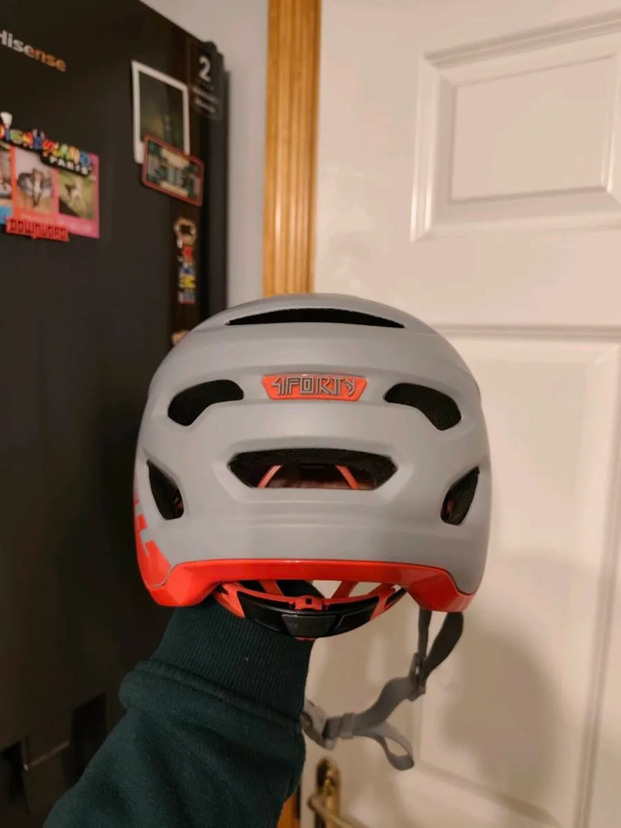 Bell Bicycle/bike Helmet - Image 4