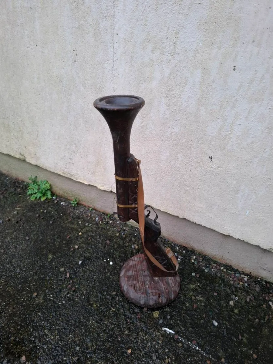Unusual wood stand - Image 2