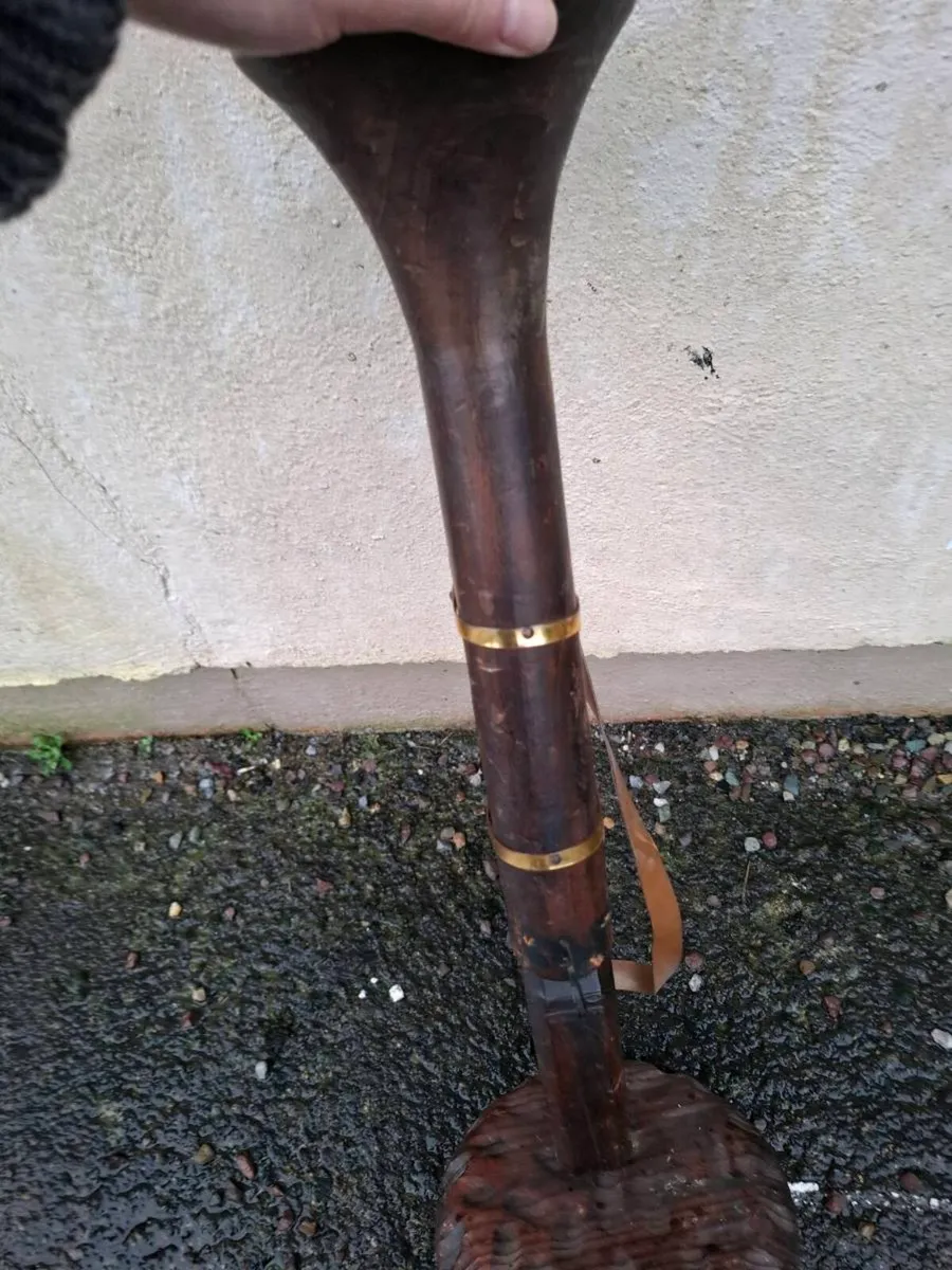 Unusual wood stand - Image 3