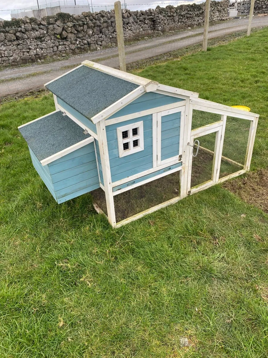 Chicken Coop - Image 1