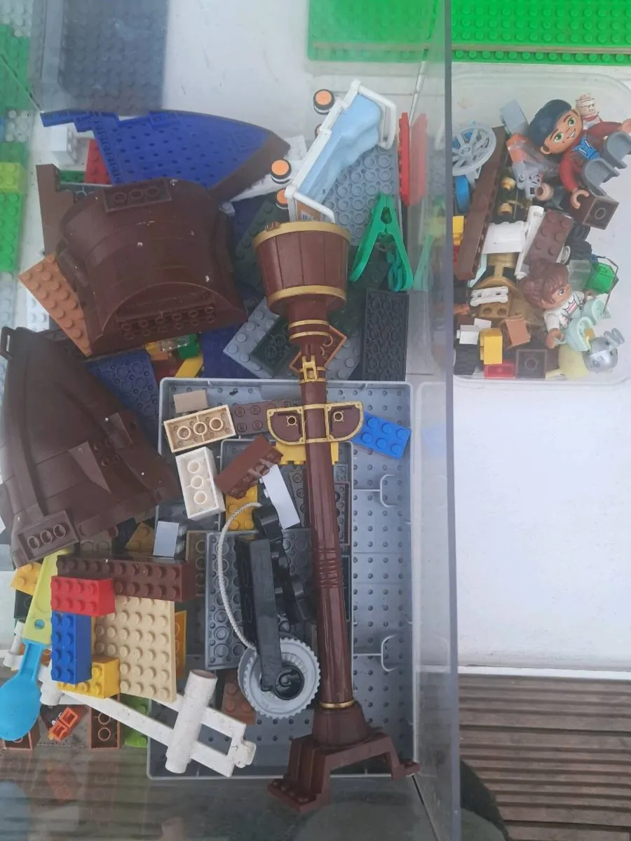 Lego play table and toy storage - Image 2