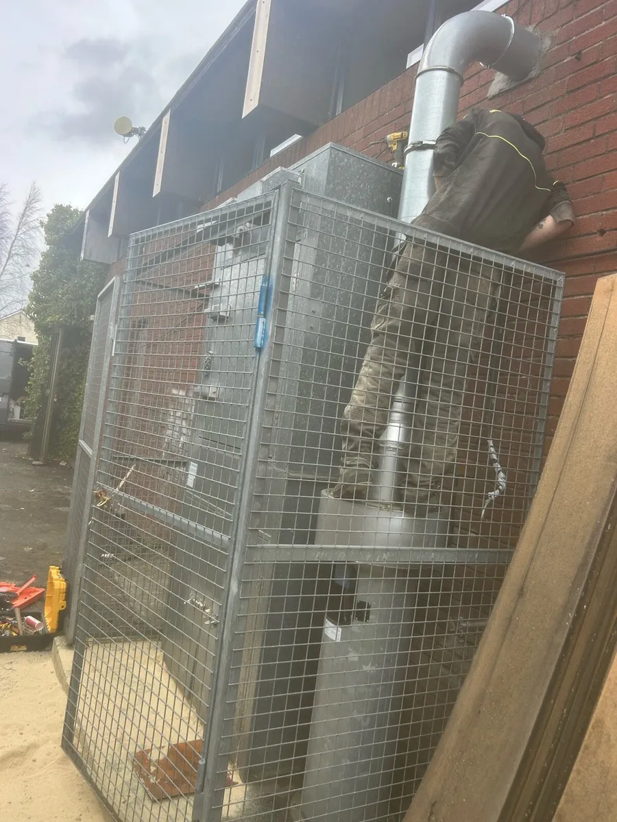 Dust extractor ex school - Image 2