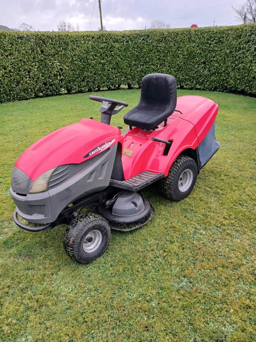 Castlegarden hydrostatic 15.5hp Briggs engine - Image 2