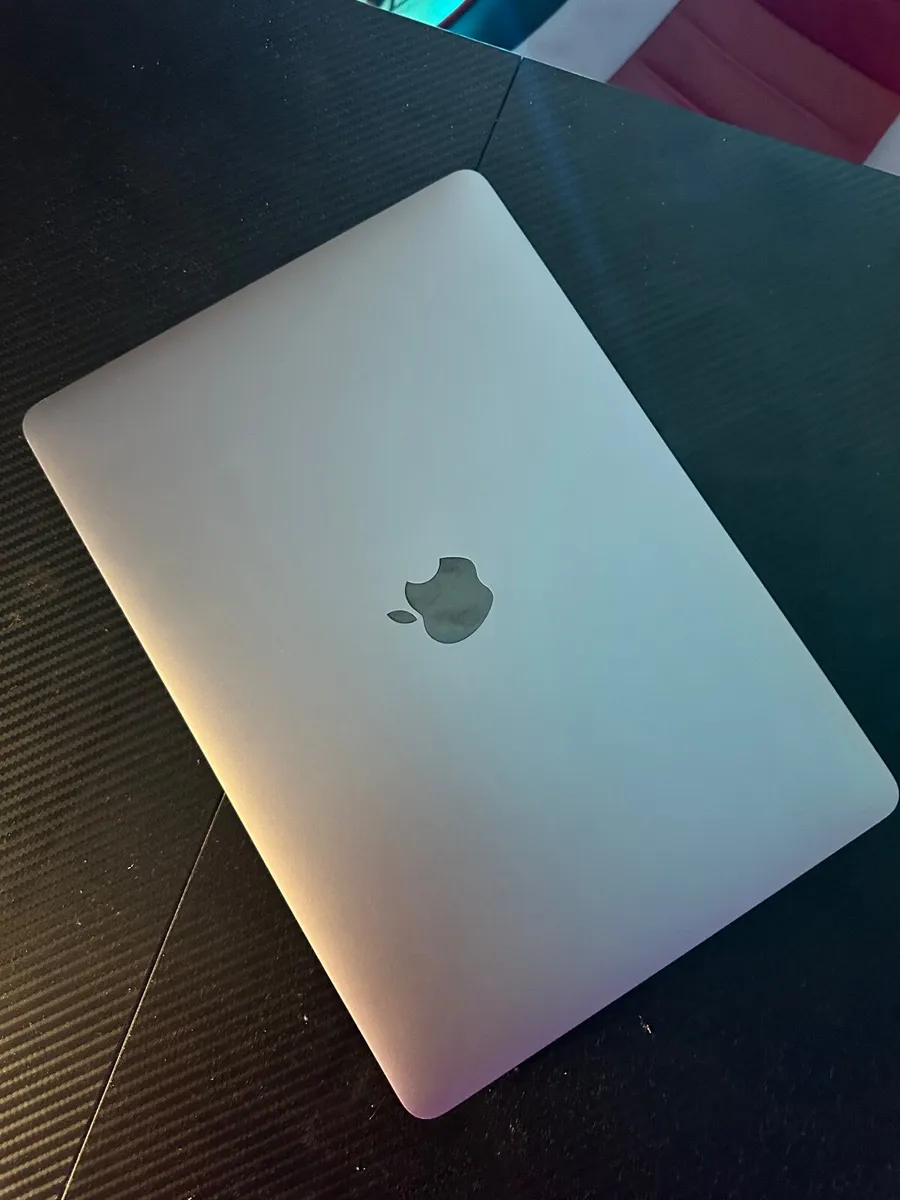 MacBook Pro 256gb - Image 2