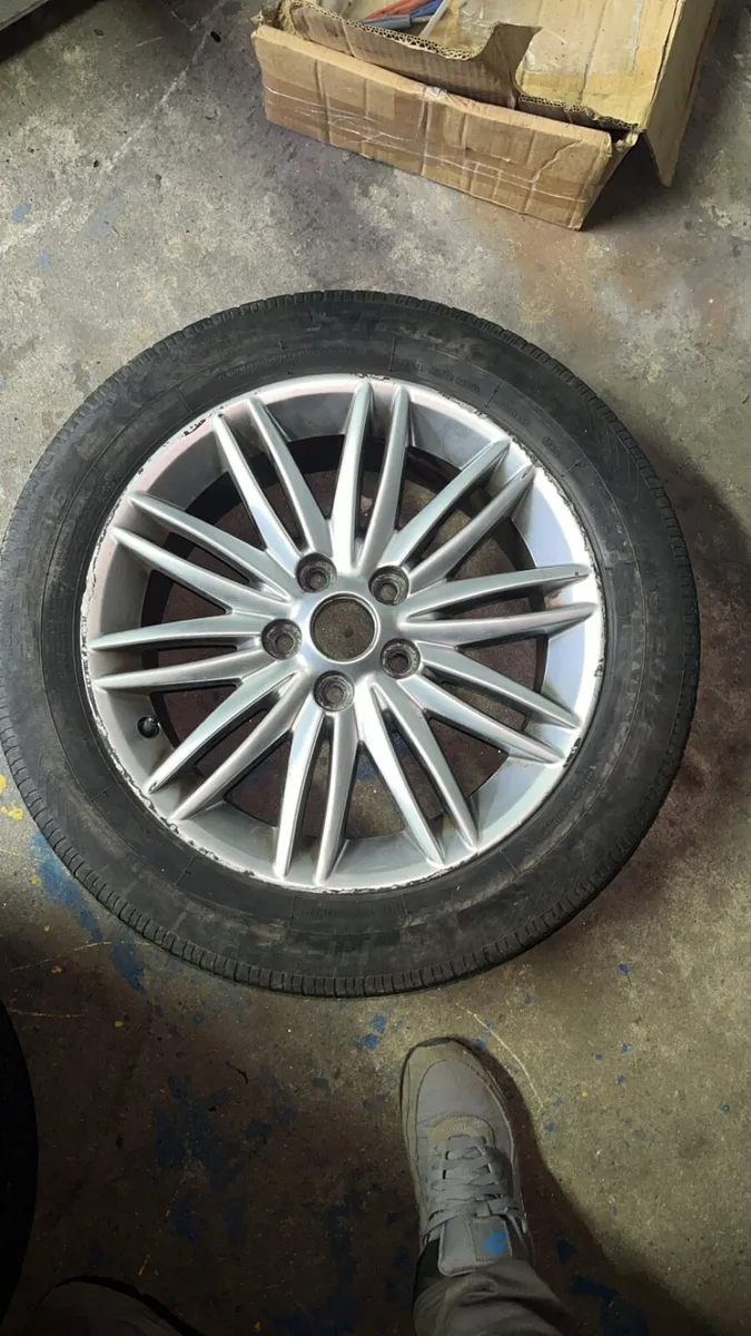 Ford focus 16inch alloys 5x108 - Image 4