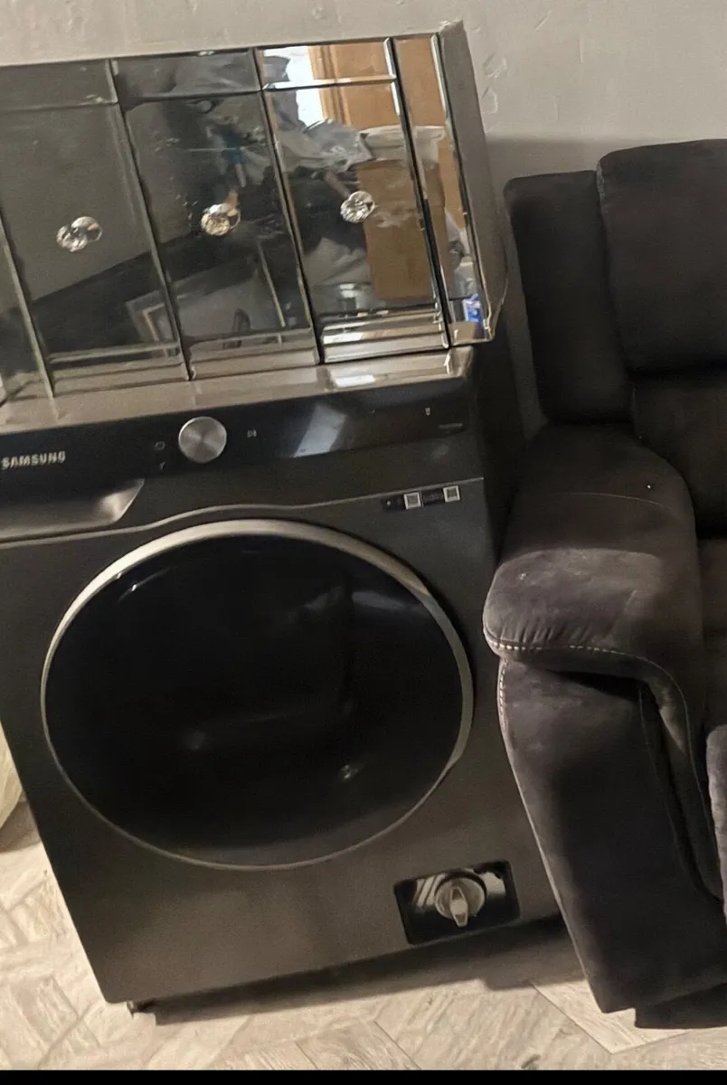 Large corner sofa and Samsung washing machine - Image 1