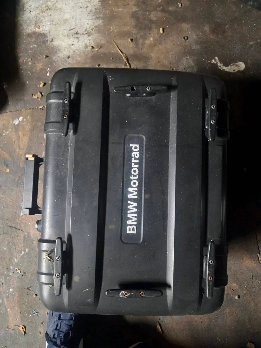 BMW PANNIERS, TOP CASE LUGGAGE - Image 1