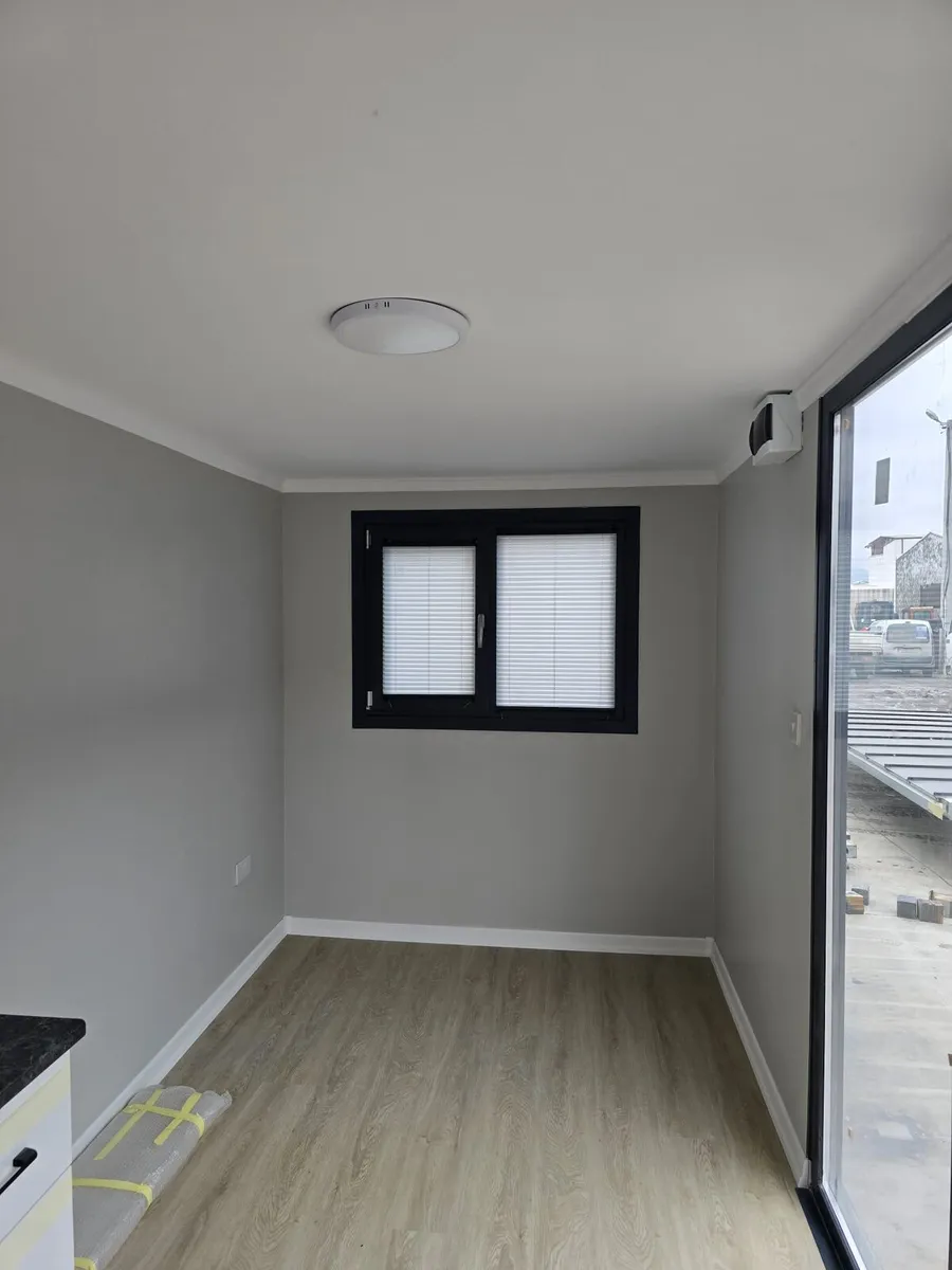 Steel frame garden room and modular living - Image 3