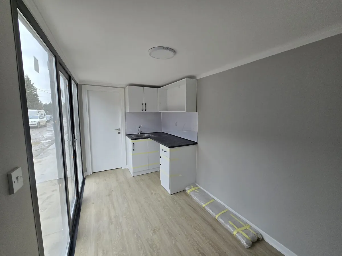 Steel frame garden room and modular living - Image 4