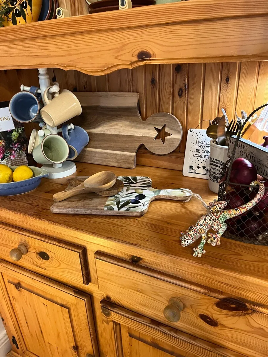 Dresser / display cabinet / unit - Image 4