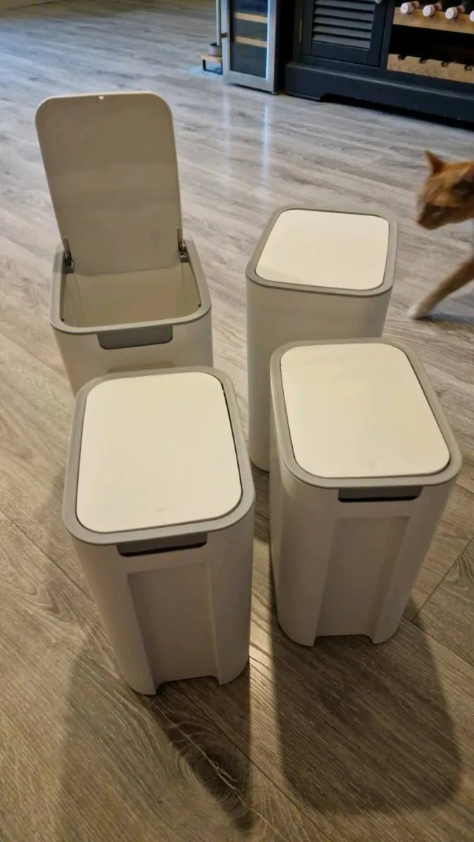 Small bins with closing mechanism - Image 2