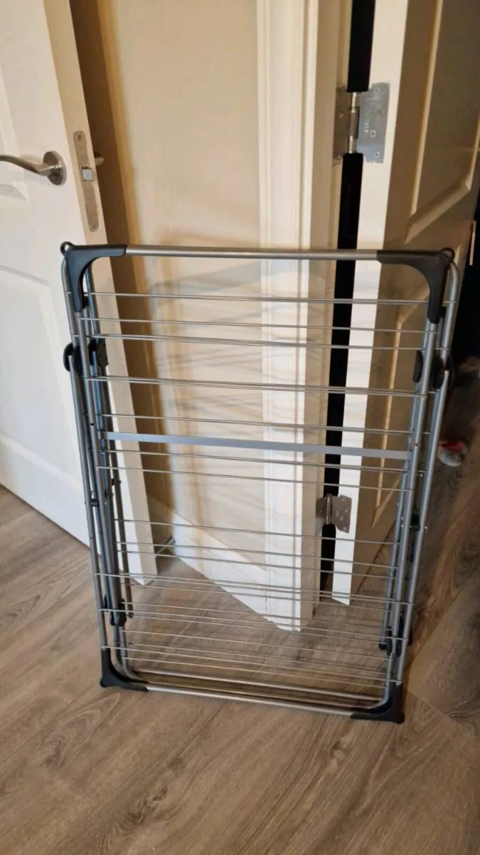 Dry clothes rack - Image 1
