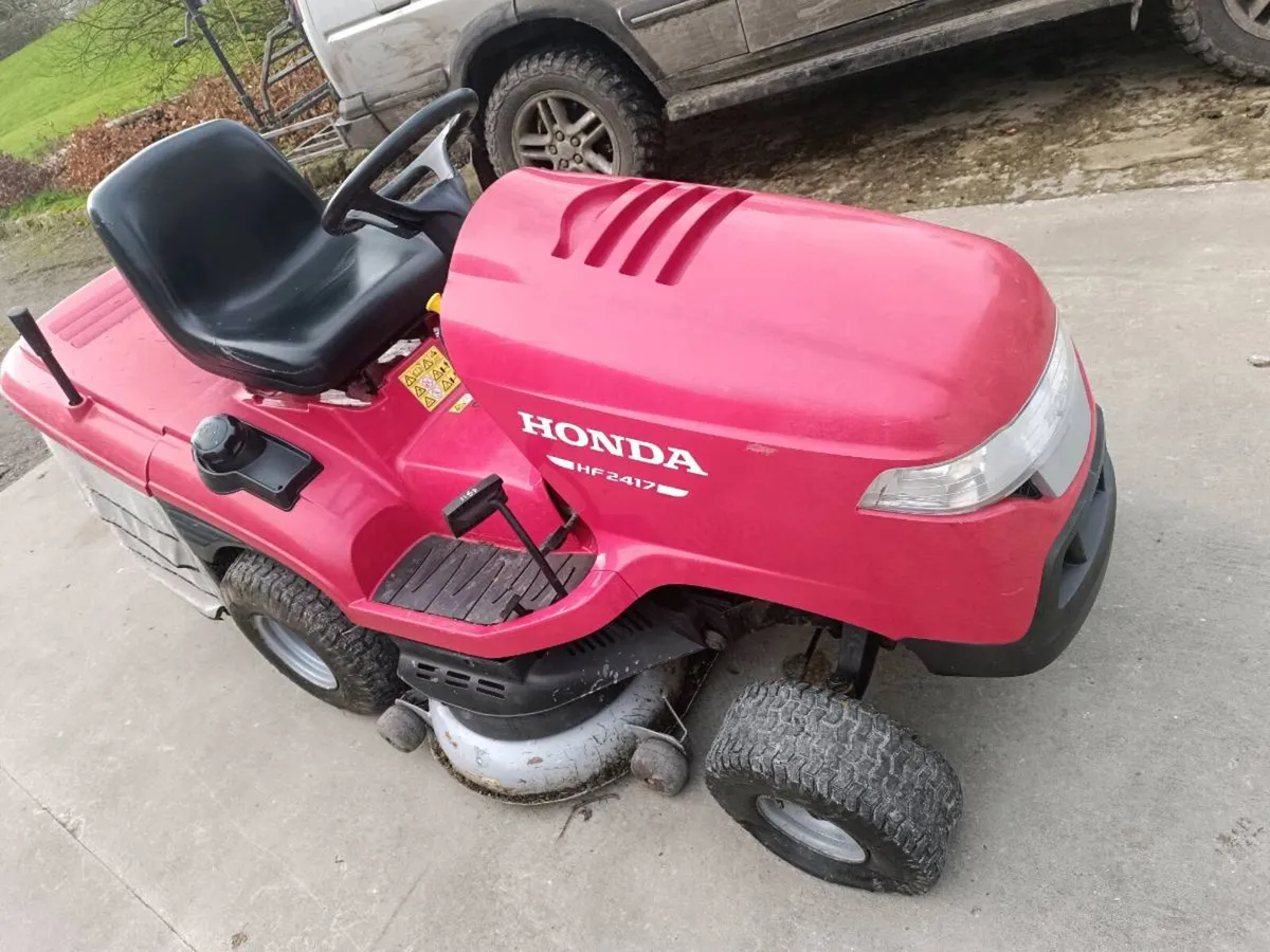 Ride on mower - Image 1