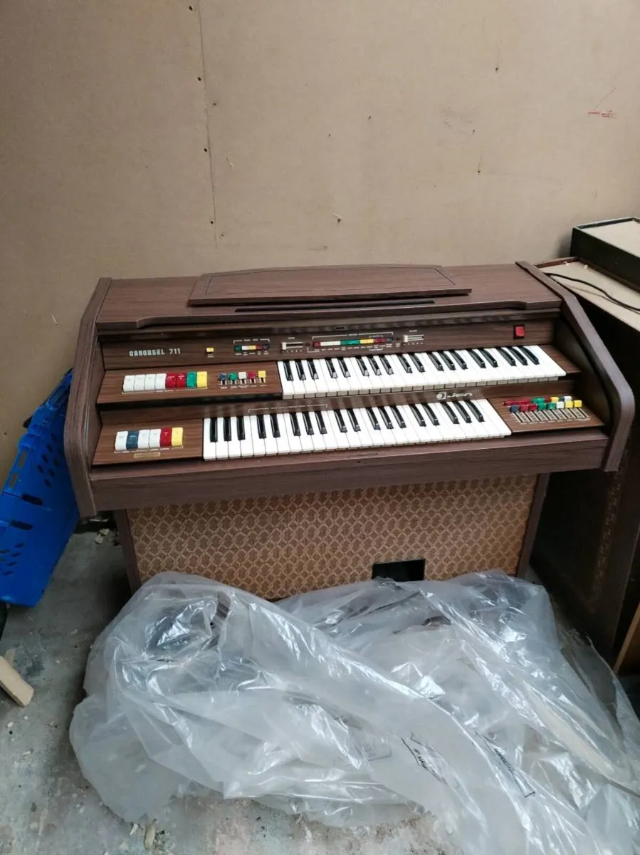 Electric organ - Image 1
