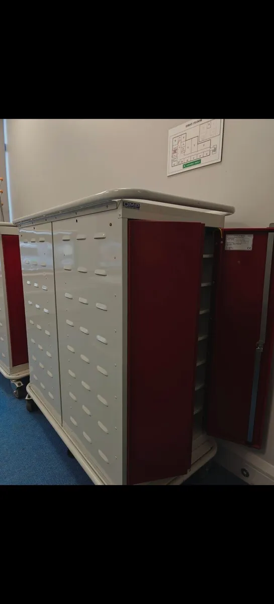 Laptop Trolley & Charging unit - Image 1