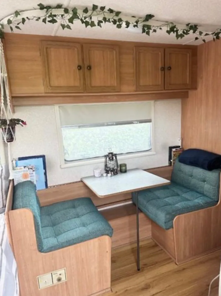 Fleetwood Countryside Caravan - Image 4