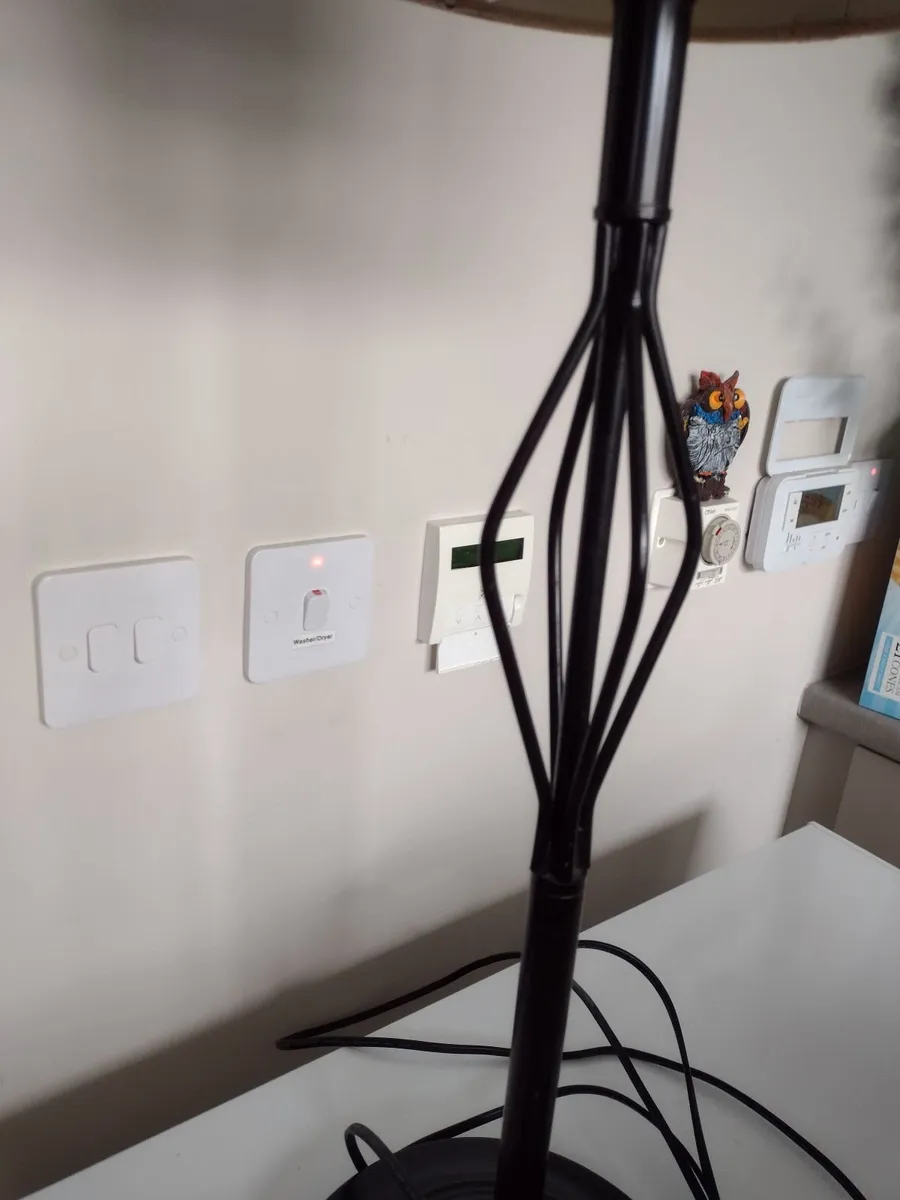 Wrought iron table lamp - Image 4