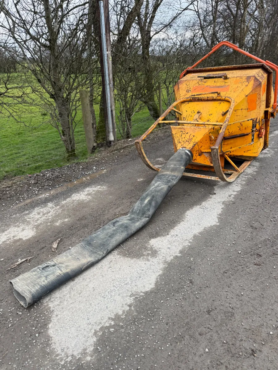 Concrete Skip - Image 2