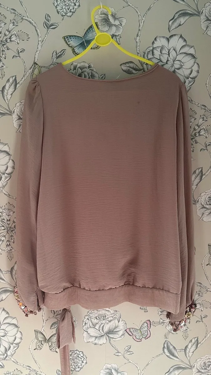Wallis long sleeved top 14 - Image 1