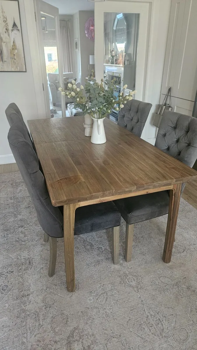 Dining table and chairs - Image 3